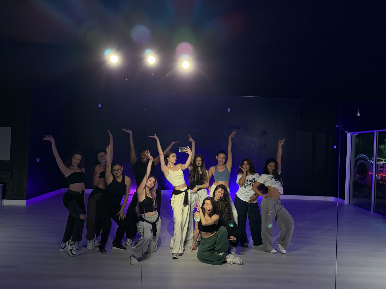 A full class in the studio
